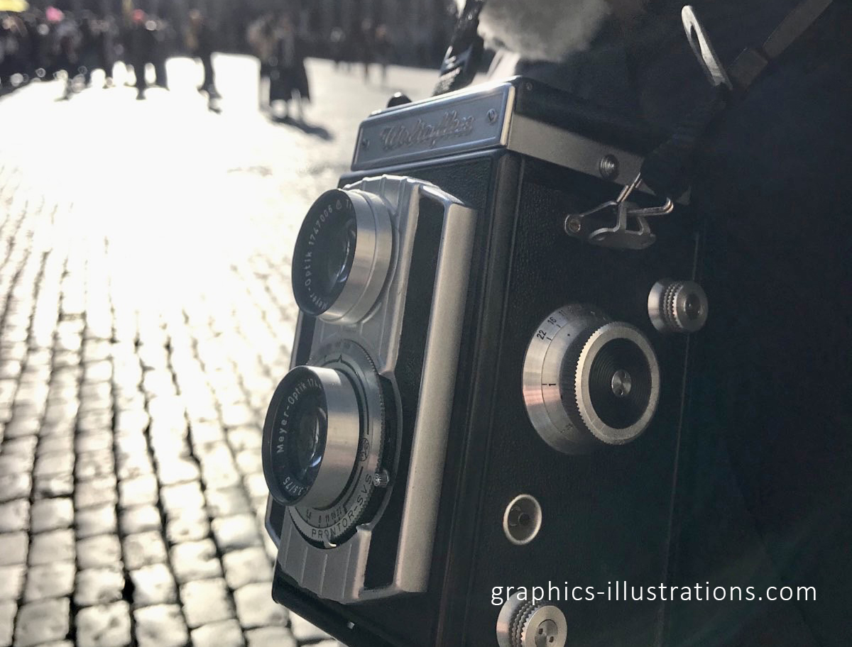Analog photography - Weltaflex medium format camera
